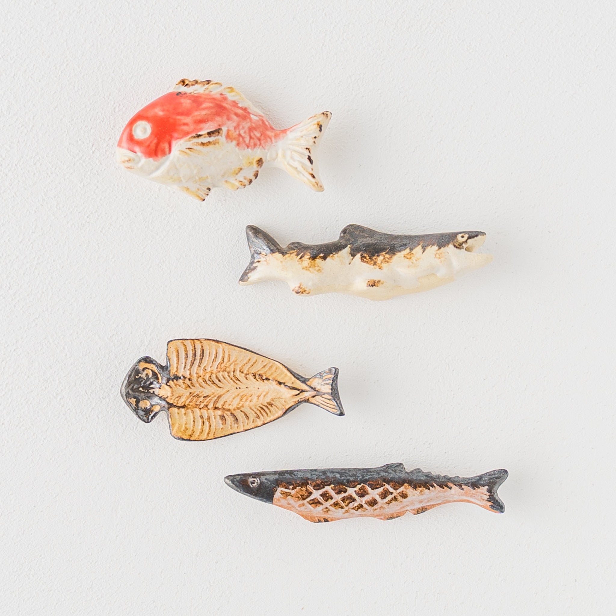 イホシロ窯のかわいい焼き魚シリーズの箸置き
