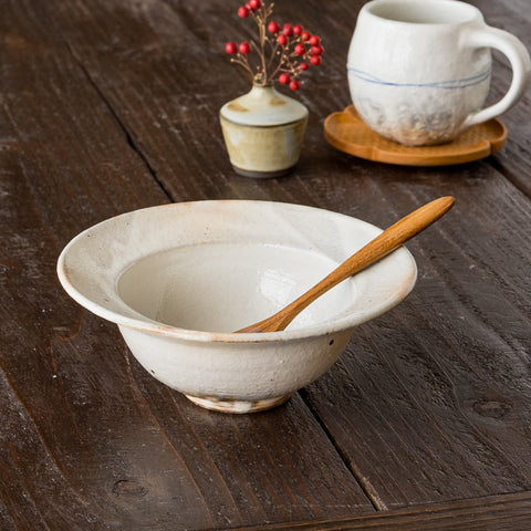 Furuya pottery small rim bowl of iron powder