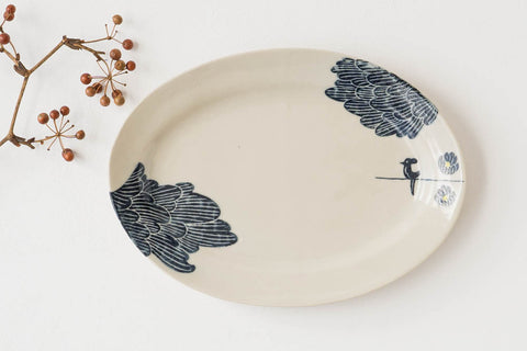 Oval plate by Naoko Yoshimura