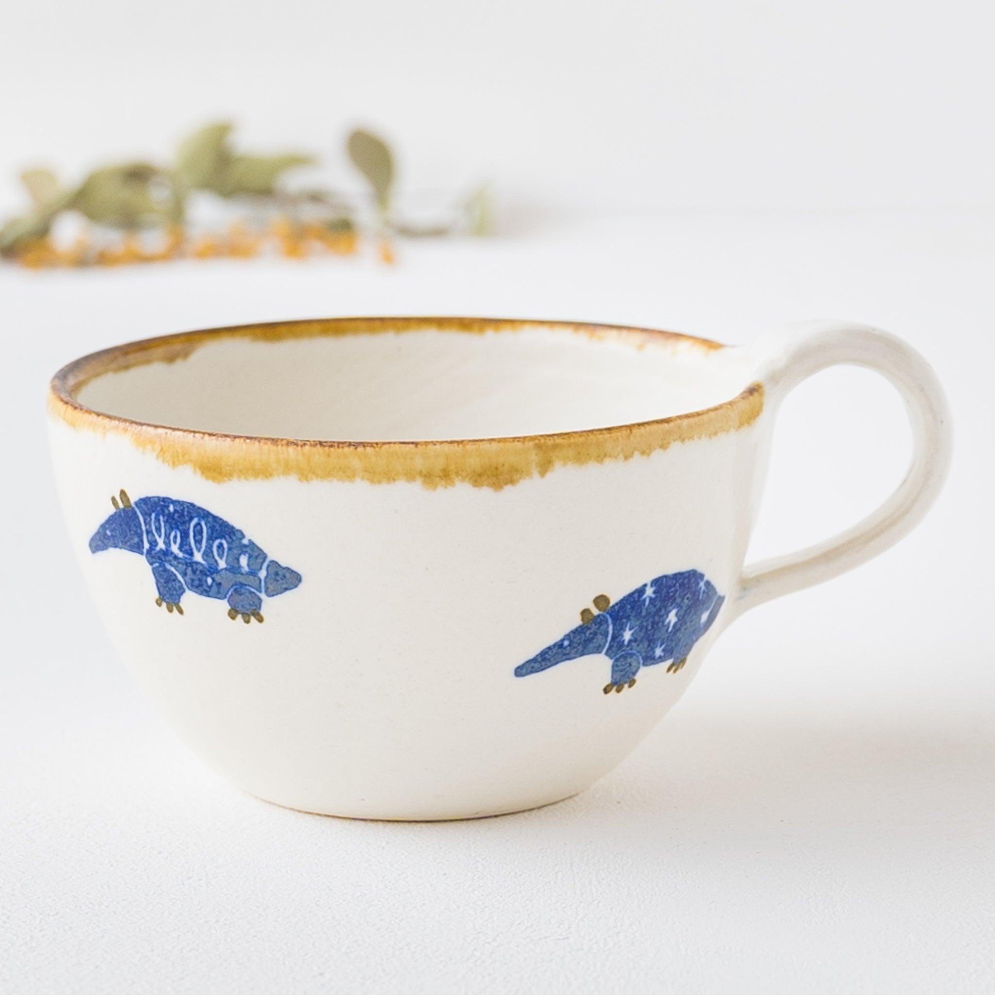 Yasumi Kobo's Japanese paper-dyed mug with adorable Japanese paper-dyed anteaters