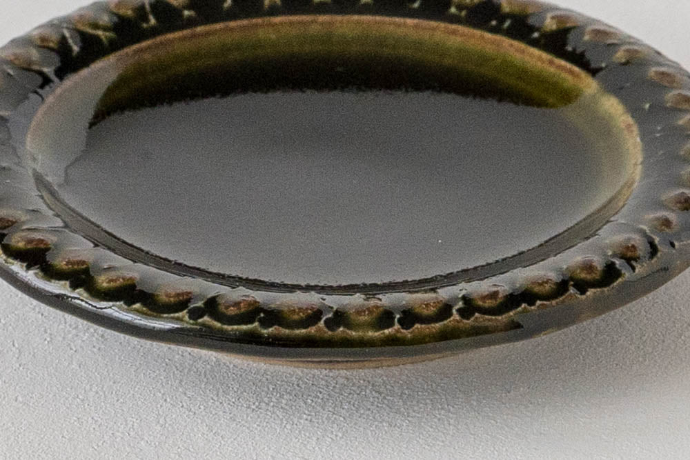 Small plate with lace cutting rim from Ruriame workshop