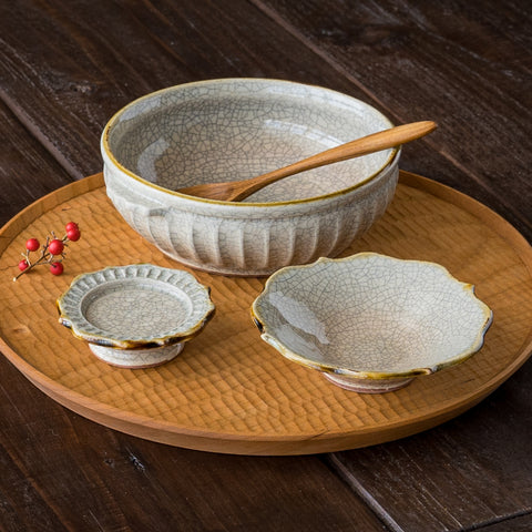 Hana Craft's Ink Penetration Bowl and Rinka Kobachi are perfect for soups and stews.
