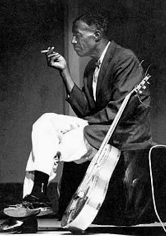 Robert Johnson มือกีตาร์ในตำนาน ขายวิญญาณให้ซาตานจริงหรือ ?