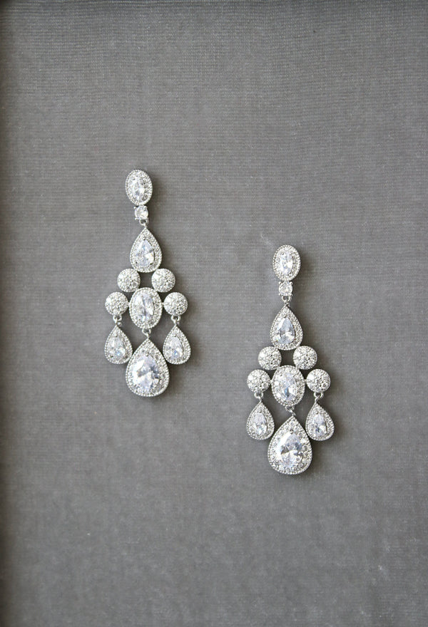 Vintage Silver Diamond Paste Rock Crystal Chandelier Earrings – Boylerpf