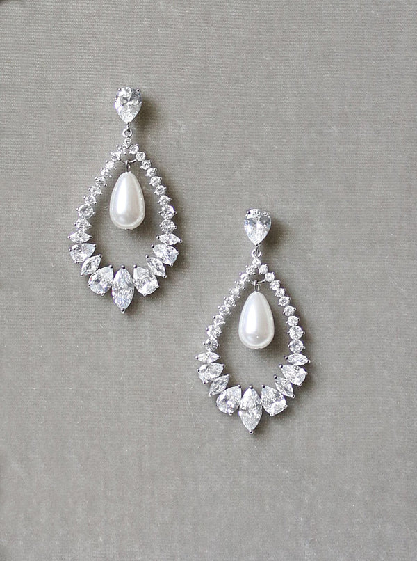 9-10mm South Sea Pearls and Diamond Drop Earrings in White Gold | New York  Jewelers Chicago