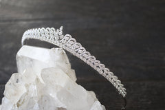 https://cdn.shopify.com/s/files/1/0400/5421/products/eden-luxe-bridal-tiara-colette-petite-tiara-5047991861299_240x240.jpg?v=1660290758