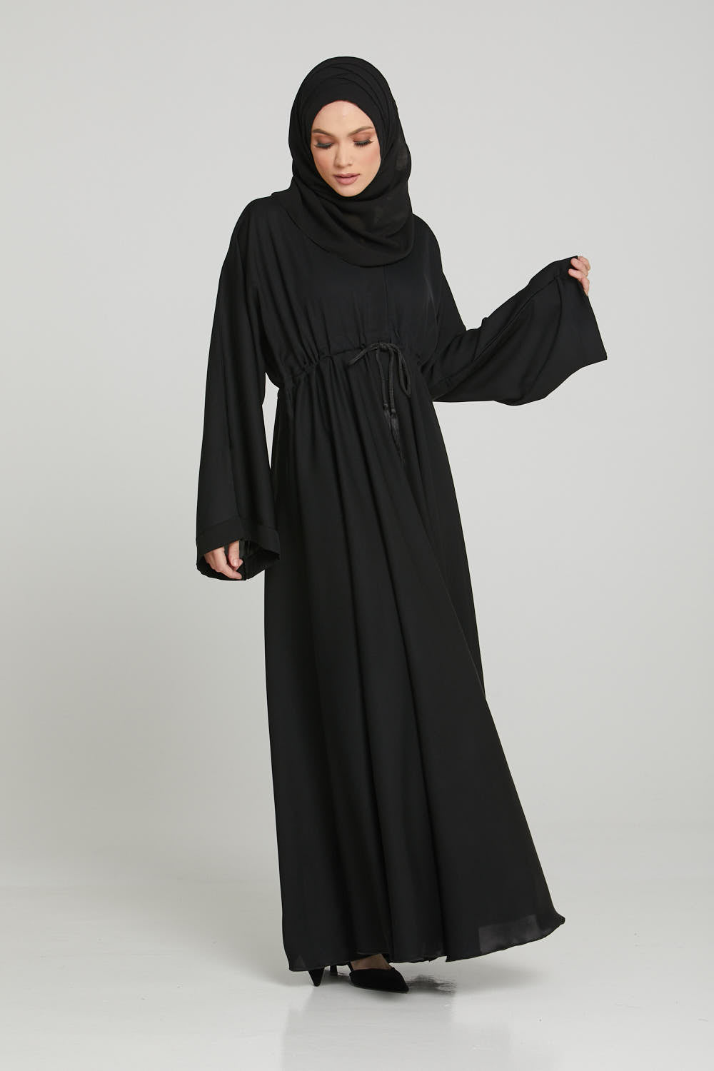 Black Umbrella Cut Abaya With Inner Belt & Matching Hijab