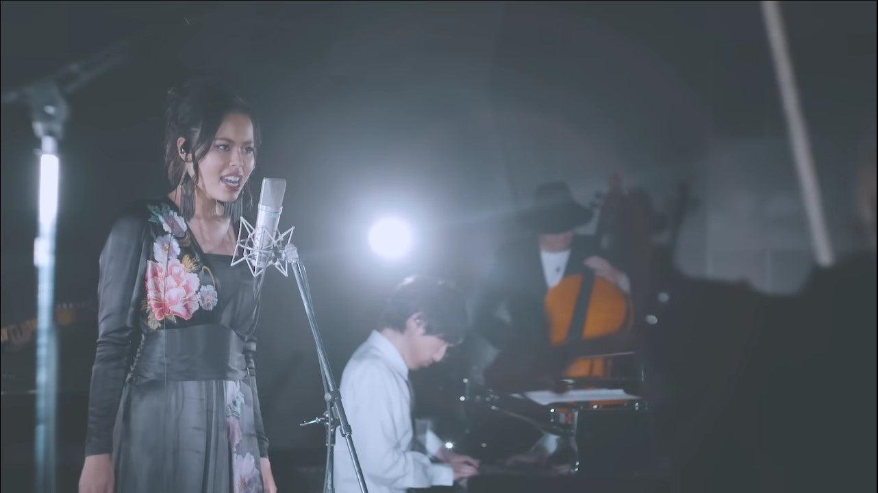 Attack On Titan Music Hiroyuki Sawano Woman Singing