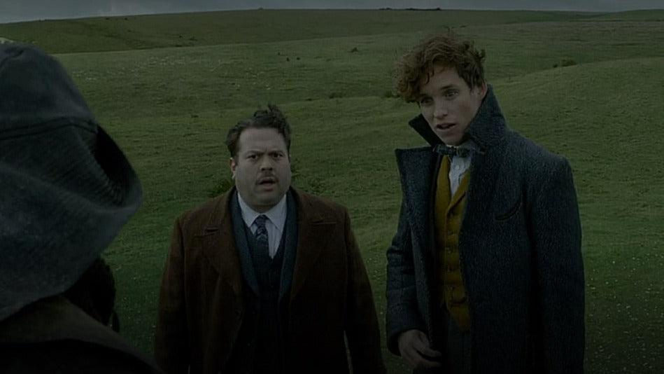 Fantastic Beasts: The Crimes of Grindelwald Newt and Jacob at a Portkey