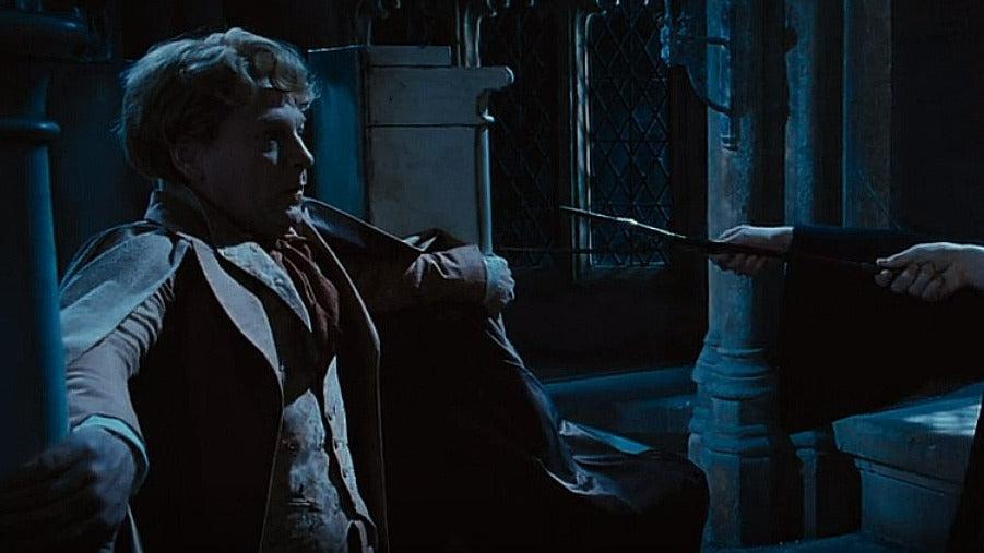 Harry Potter and the Chamber of Secrets Harry Ron Threaten Gilderoy Lockhart