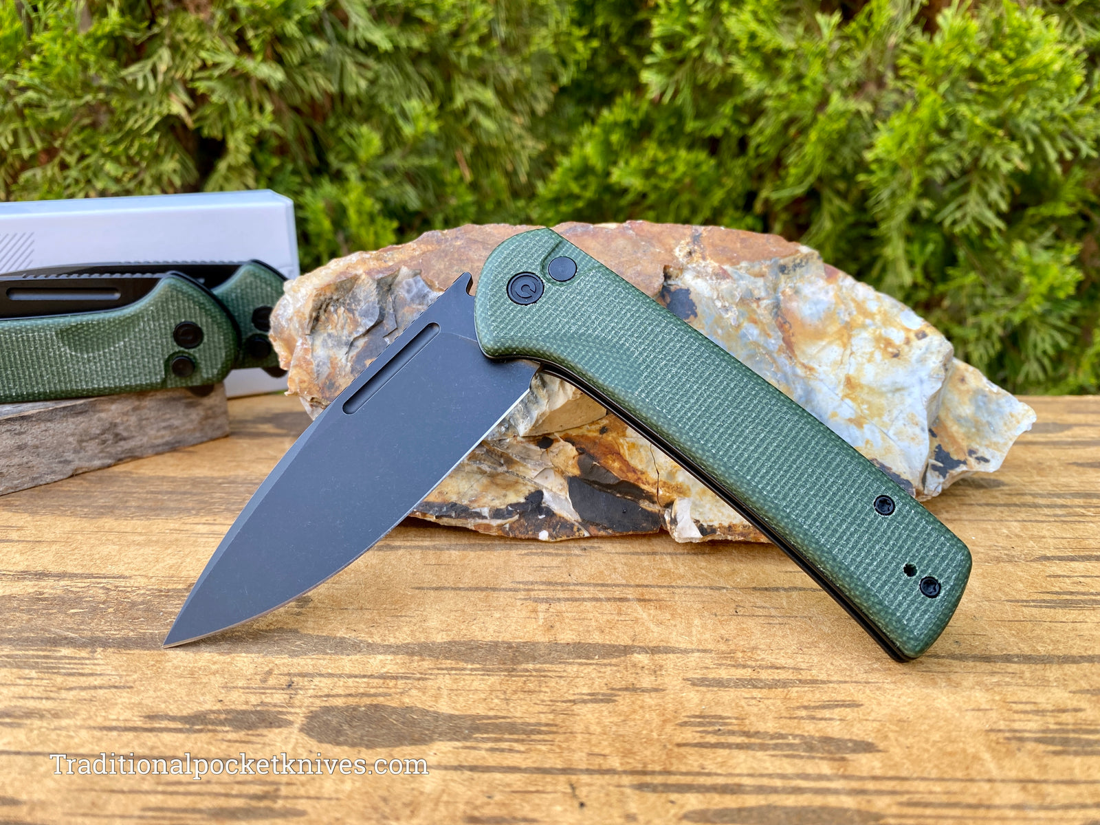 Civivi Conspirator Folding Knife 3.48 Damascus Steel Blade Green Micarta  Handle