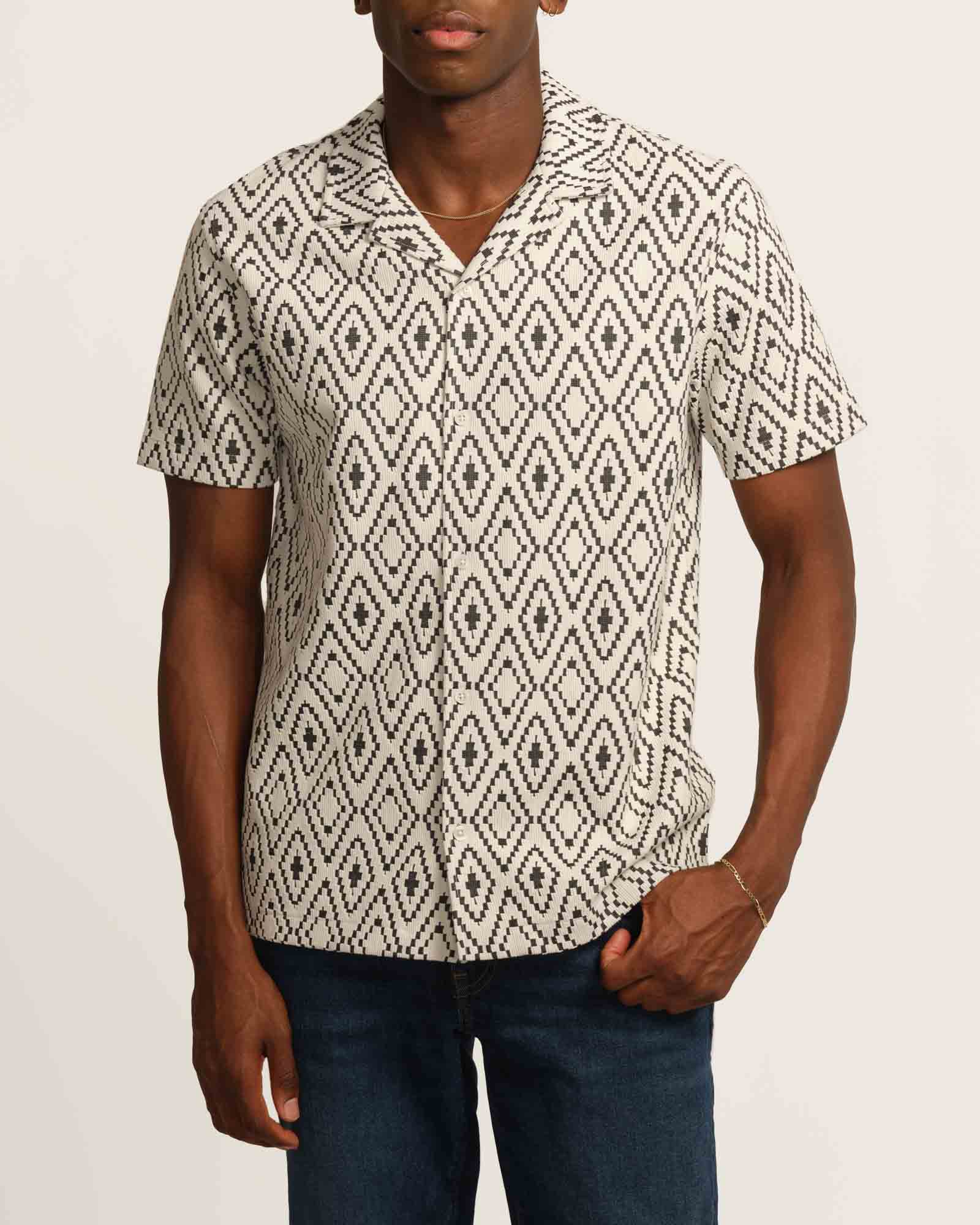 Geometric Cuban Collar Jacquard Shirt