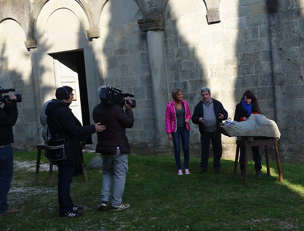 RAI TV Linea Verder Interview of Symposium artists in front of La Pieve Church Castelvecchio Valleriana