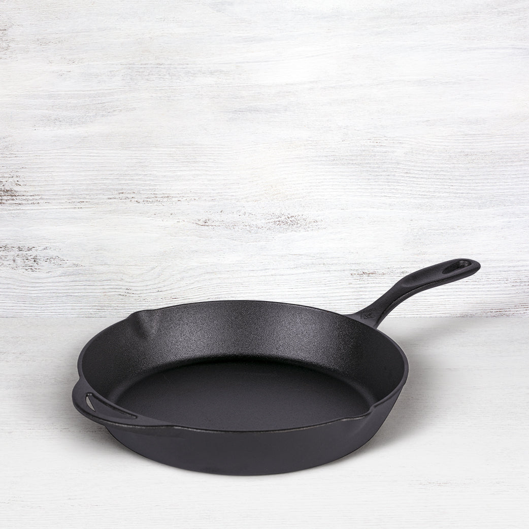  Barebones 12-Inch Flat Cast Iron Skillet - Enameled Cast Iron  Fry Pan, outdoor cooking pan: Home & Kitchen