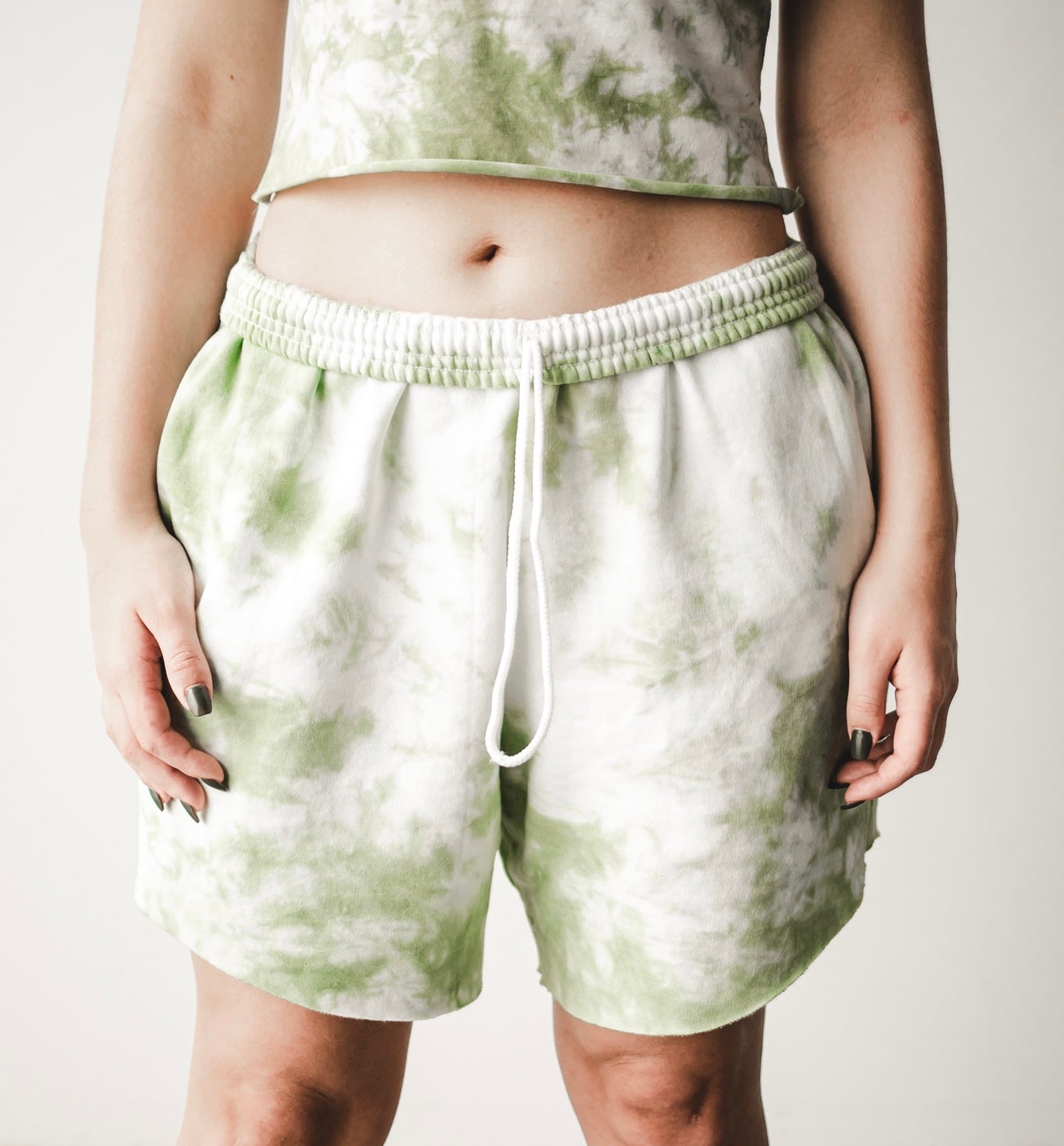 hopestockholm JUMP SHORTS PURPLE TIE DYE - ショートパンツ