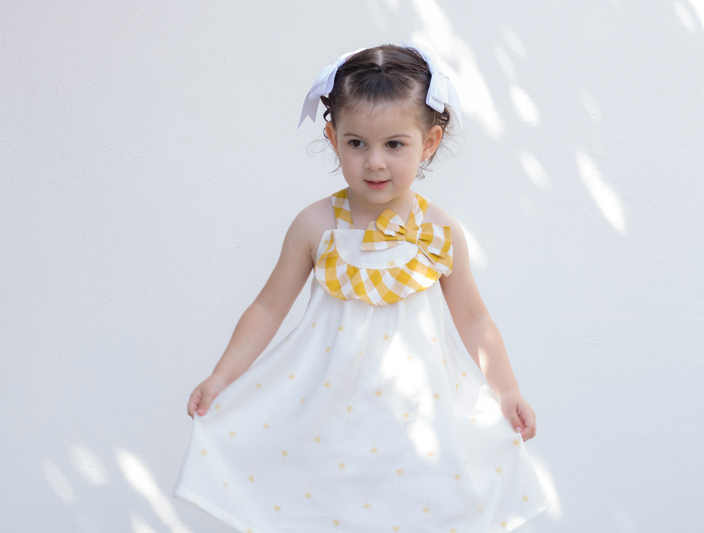 Vestido blanco tirantes cuadros color mostaza para niña| Dadati | Marioneta moda.