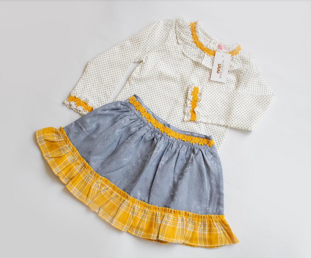 Pase para saber Por lo tanto Clasificación ❤️ Conjunto dos piezas falda azul con amarillo y blusa blanca de lunares  con detalles amarillos para niña | Newness | Marioneta moda.
