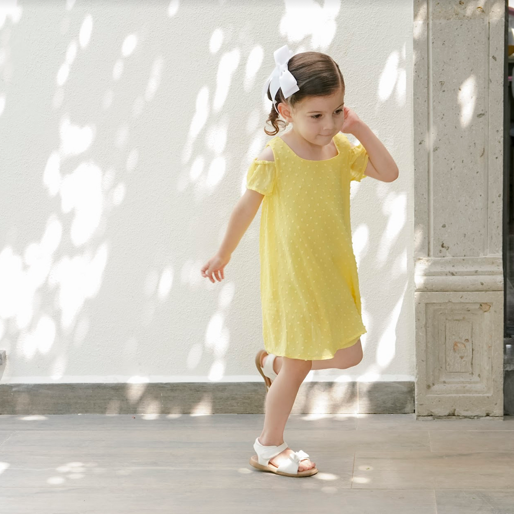 ❤️ Vestido manga corta de plumeti color amarillo para niña | | Marioneta