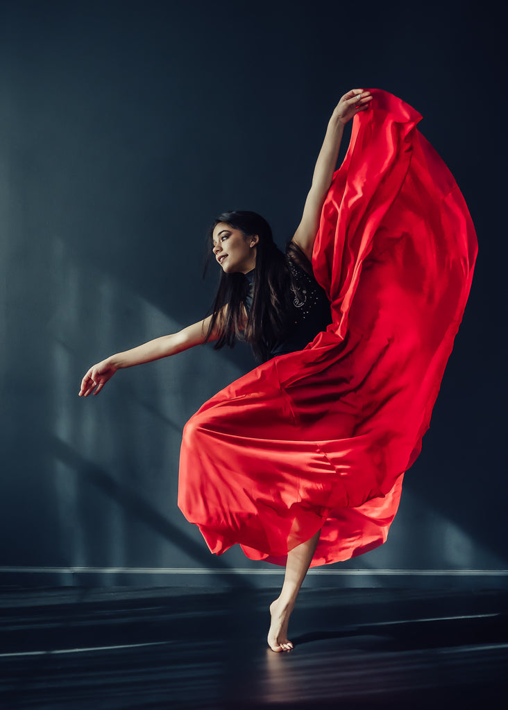 Kiati_Plooksawasdi_woman in red dress dancing