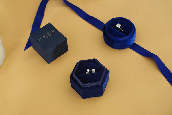 Stefano Navi Lab Grown Diamond Stud Earrings in Box