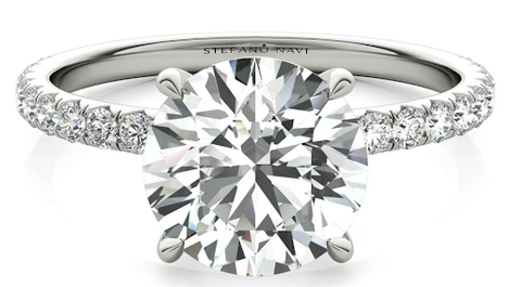 round cut lab grown diamond engagement ring