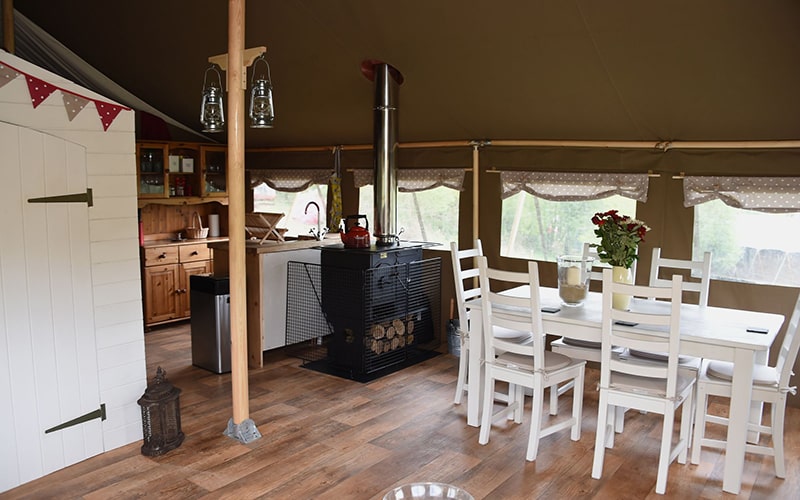 UK glamping holidays dartmoor walks 