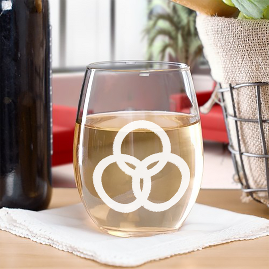 https://cdn.shopify.com/s/files/1/0402/7180/6613/products/TWDWB-3CIRCLE-Laser-Engraved-Stemless-Wine-Glass-Mockup_533x.png?v=1601322376