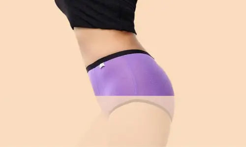 https://cdn.shopify.com/s/files/1/0402/7370/7171/files/Bladder_Leak_Underwear_Mobile.webp?v=1674798285