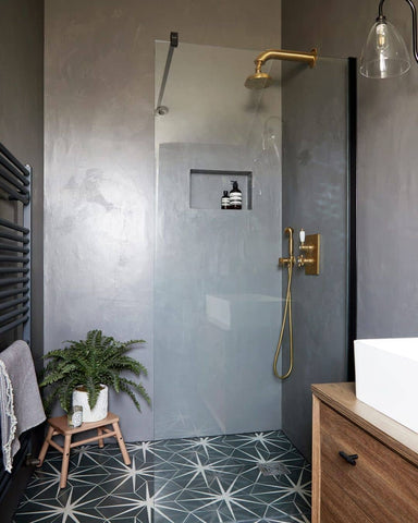 10 Bathroom Colour Schemes That Work Wonderfully With Brass