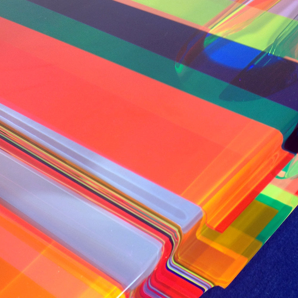 Fabricated colourful table | Plastock