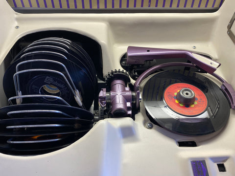 Testing a Restored Vintage Vinyl Jukebox