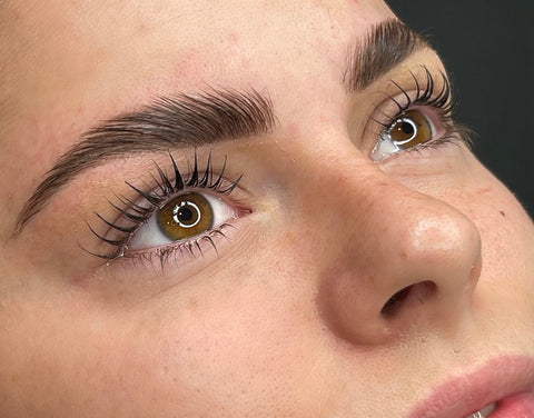 Close up of a woman's finished lash lift.