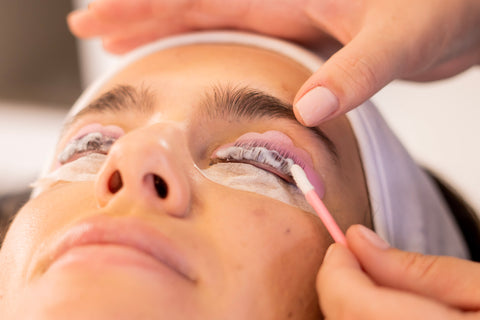 High quality techniques and products being used during an eyelash treatment | LashLift Store