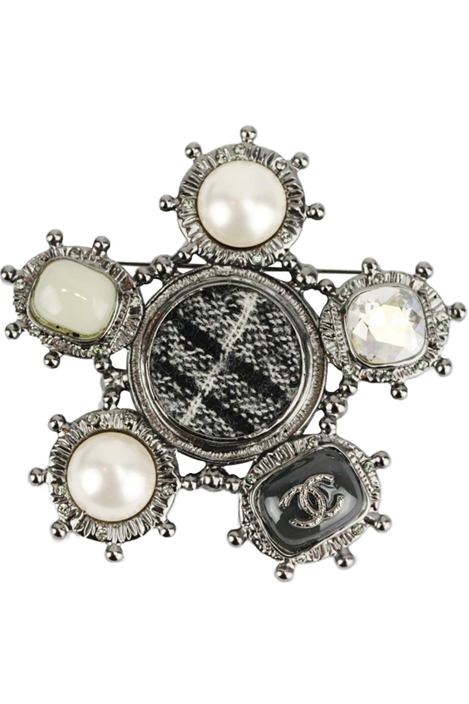 Image of CHANEL 2013 GRIPIOX, FAUX PEARL, CRYSTAL AND TARTAN TWEED BROOCH