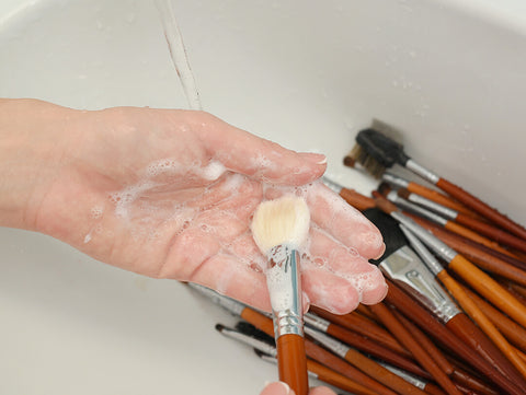 Friendly Tips for Cleaning Makeup Brushes