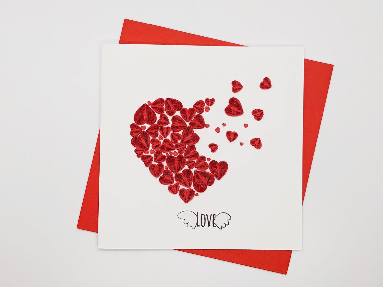 Thiệp giấy xếp 3D Quilted Love Cards 2024: Tình yêu luôn làm chúng ta cảm thấy ngọt ngào và đặc biệt. Và chiếc thiệp giấy xếp 3D Quilted Love Cards 2024 sẽ giúp bạn thể hiện tình cảm của mình một cách đặc biệt hơn. Với thiết kế 3D, họa tiết đẹp mắt và thông điệp đầy ý nghĩa, chiếc thiệp sẽ là món quà đặc biệt cho người mà bạn yêu thương.