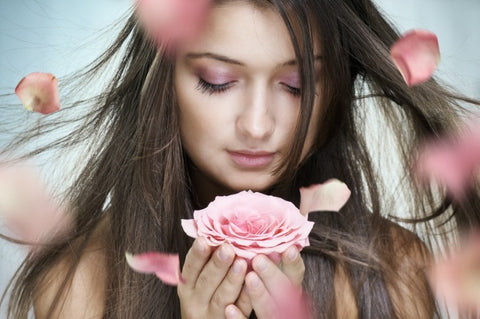 Organic Rose Petals Powder For Natural Skin Care Reduces Wrinkles and  Blemishes