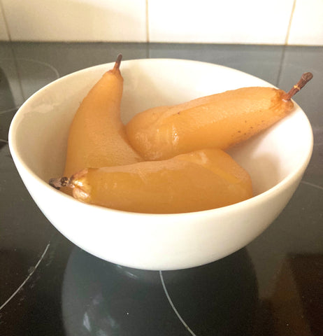 Poached Pears in Apple & Cinnamon