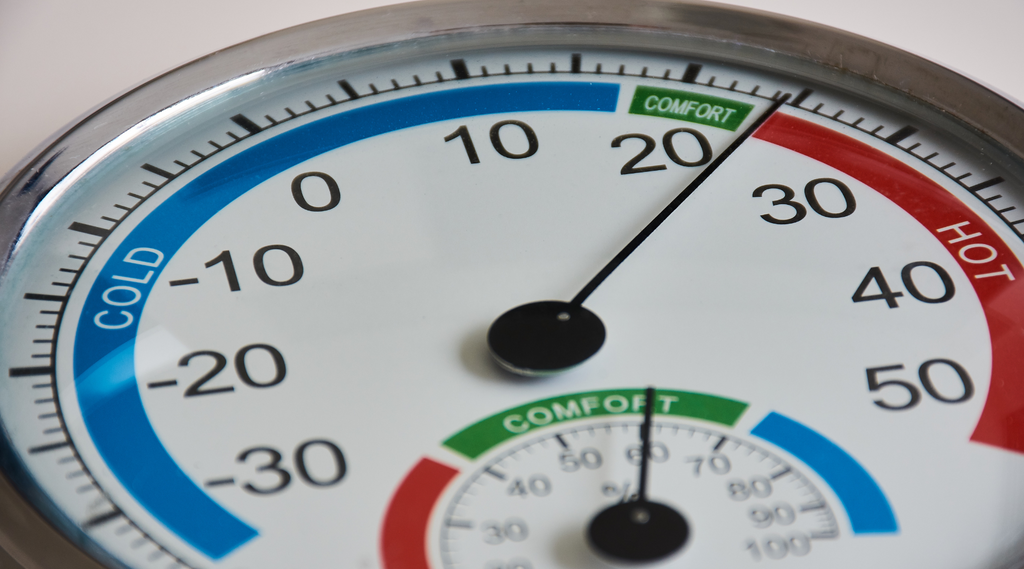Analog vs Digital Hygrometer: Which Should You Use?