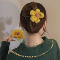 Elegant Plush Flower Hairpins