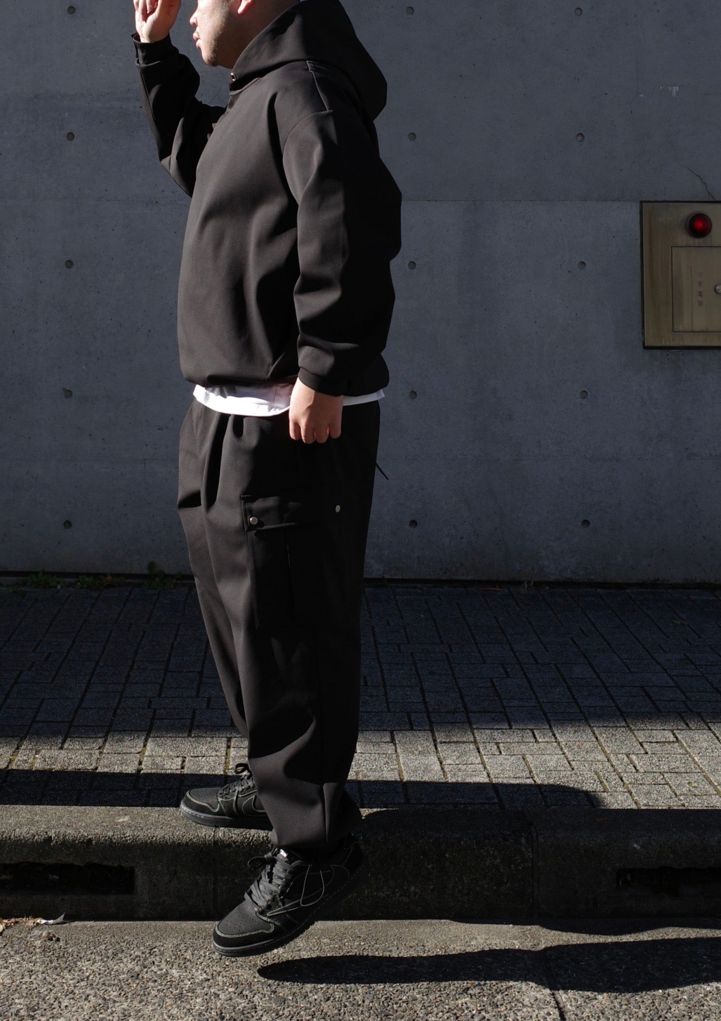 最新作 carorie HEAVY PONTE TAPERED PANTS BLACK - パンツ