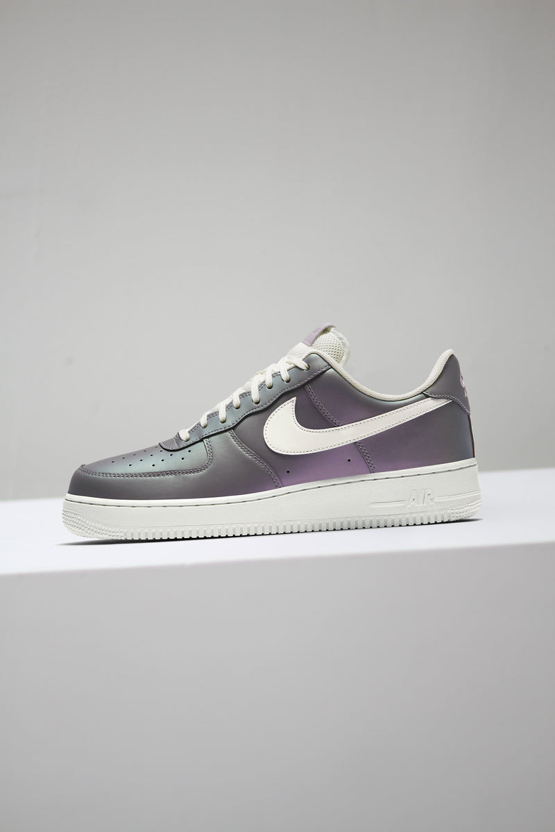 nike air force 1 07 lv8 iced lilac