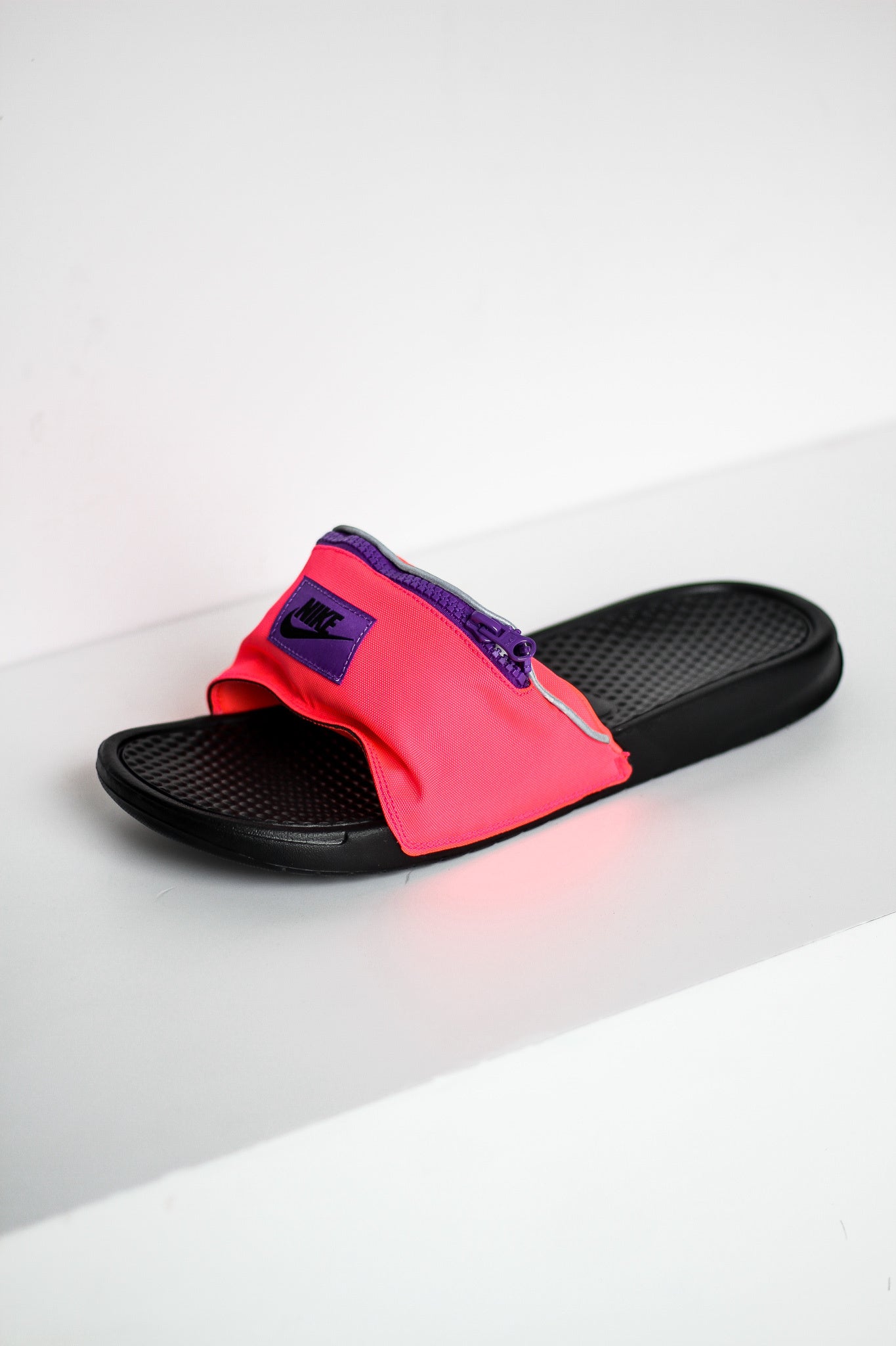 benassi just do it fanny pack bright crimson