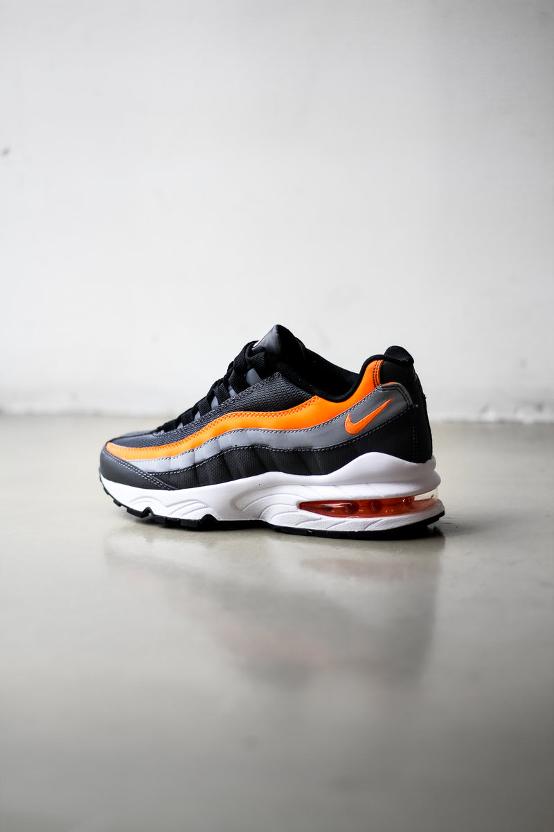 nike air max 95 orange and white