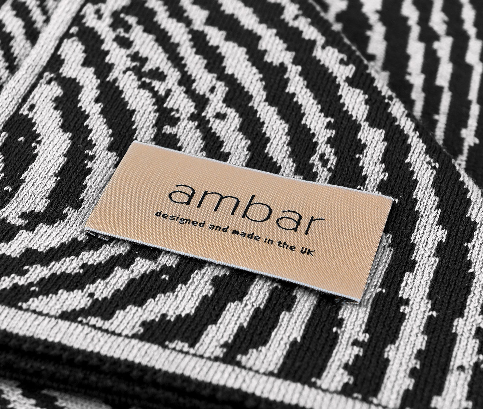 Ambar Wood Block Throw - Off White – The Design Buzz