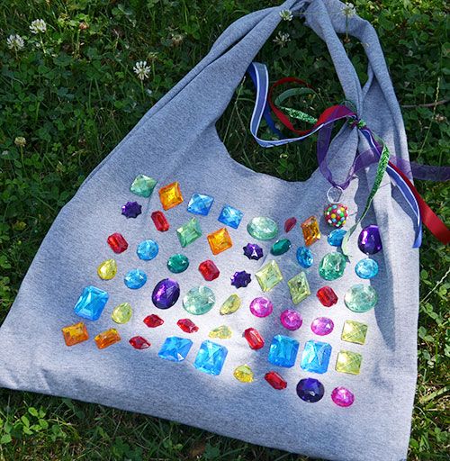 10 Ways to Decorate Blank Tote Bags