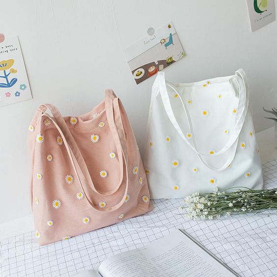 tote bags with daisy print