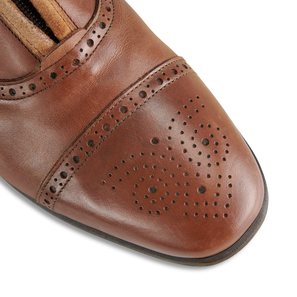 Brogue with Floral Toe