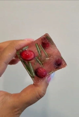 Holy Cranberries Ice Cubes