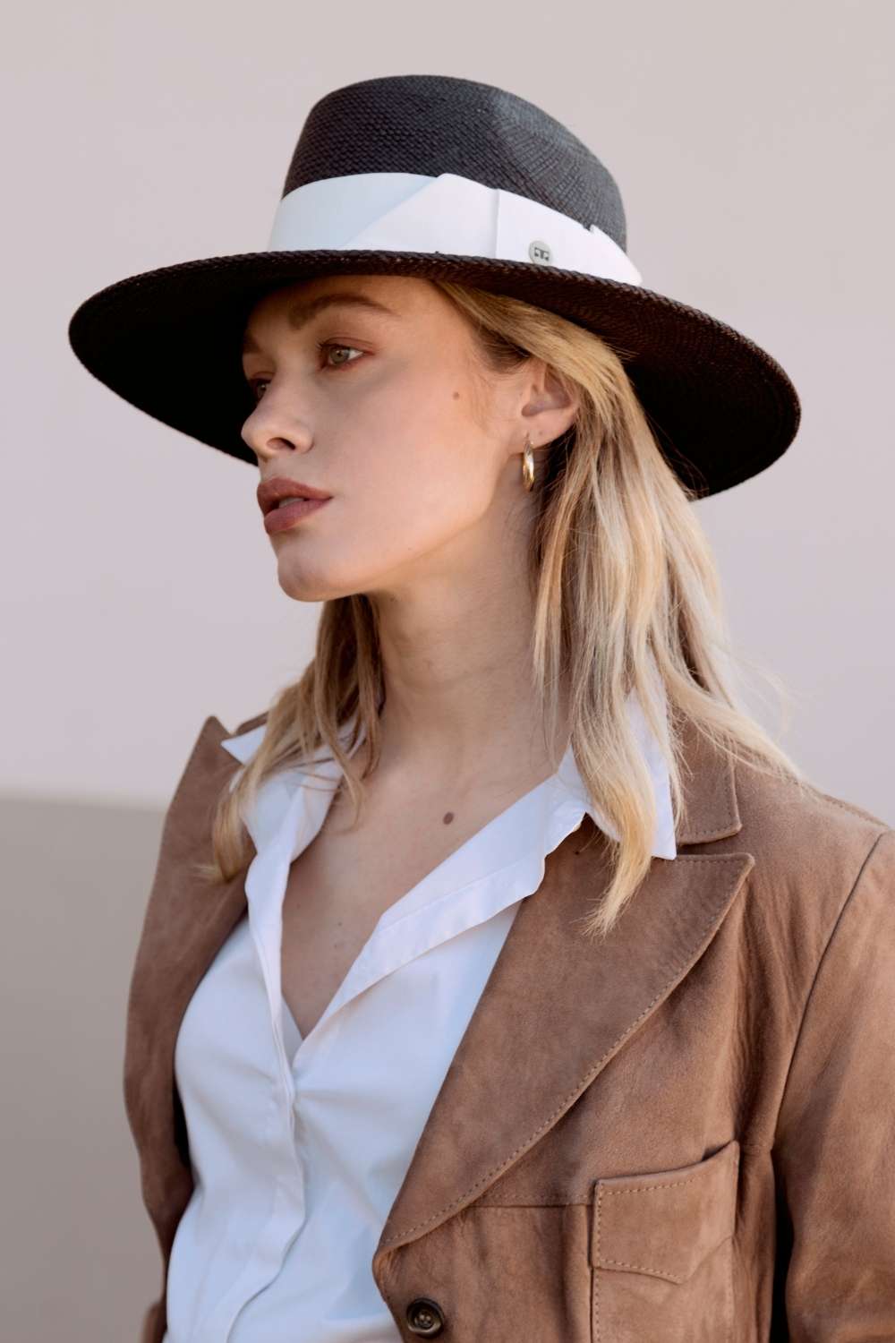 100% paja toquilla originale Ecuador Cappello panama in stile fedora da donna con tesa larga. Il più elegante tra i modelli di cappelli femminili estivi